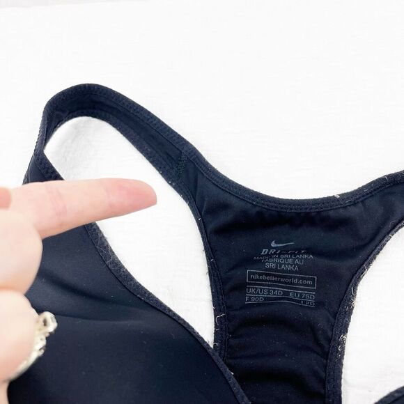 BUY 1 GET 1 FREE Nike Dri fit 34d black white wire free - Picture 4 of 12